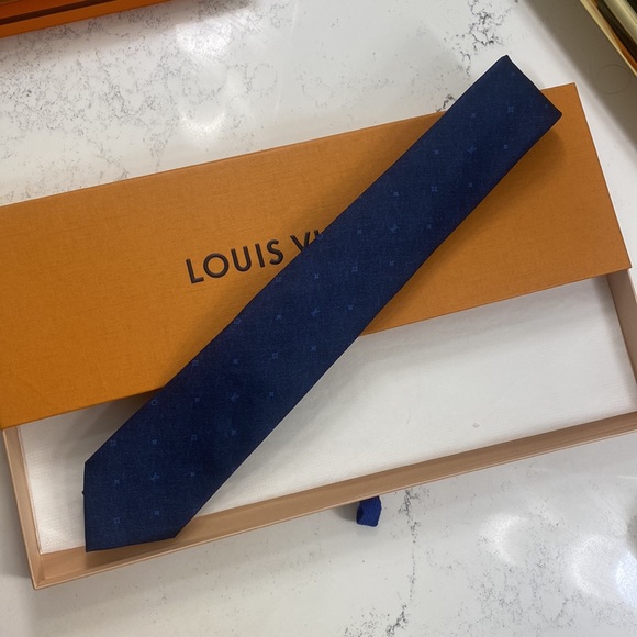 Louis Vuitton Constellation Denim Tie - Picture 6 of 6